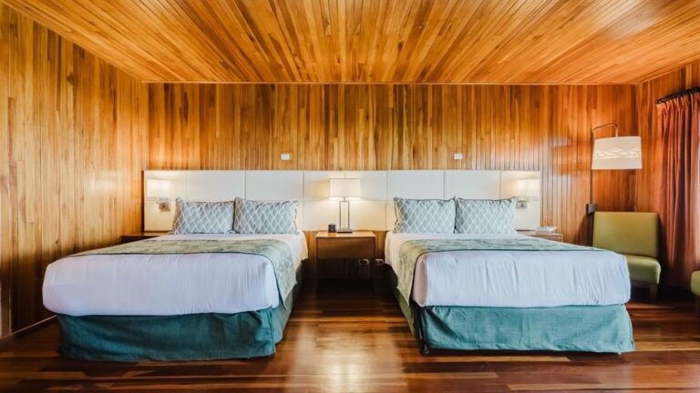 Queen Gulf View Room